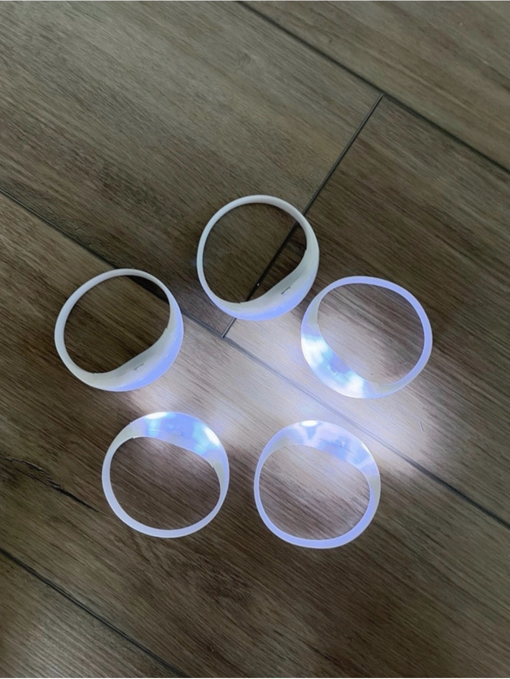 24 Amazon LED Light-Up Party Bracelets - White